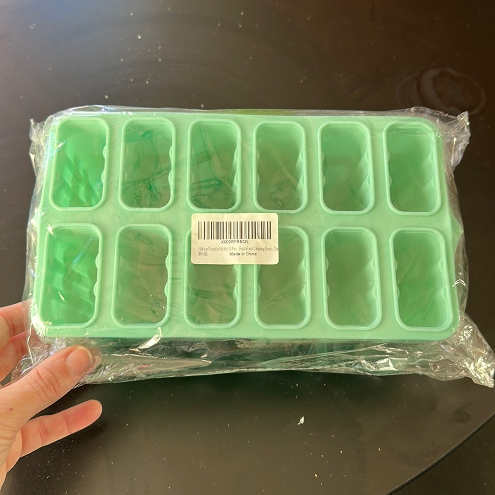 Cyclone popsicle makers - never opened
